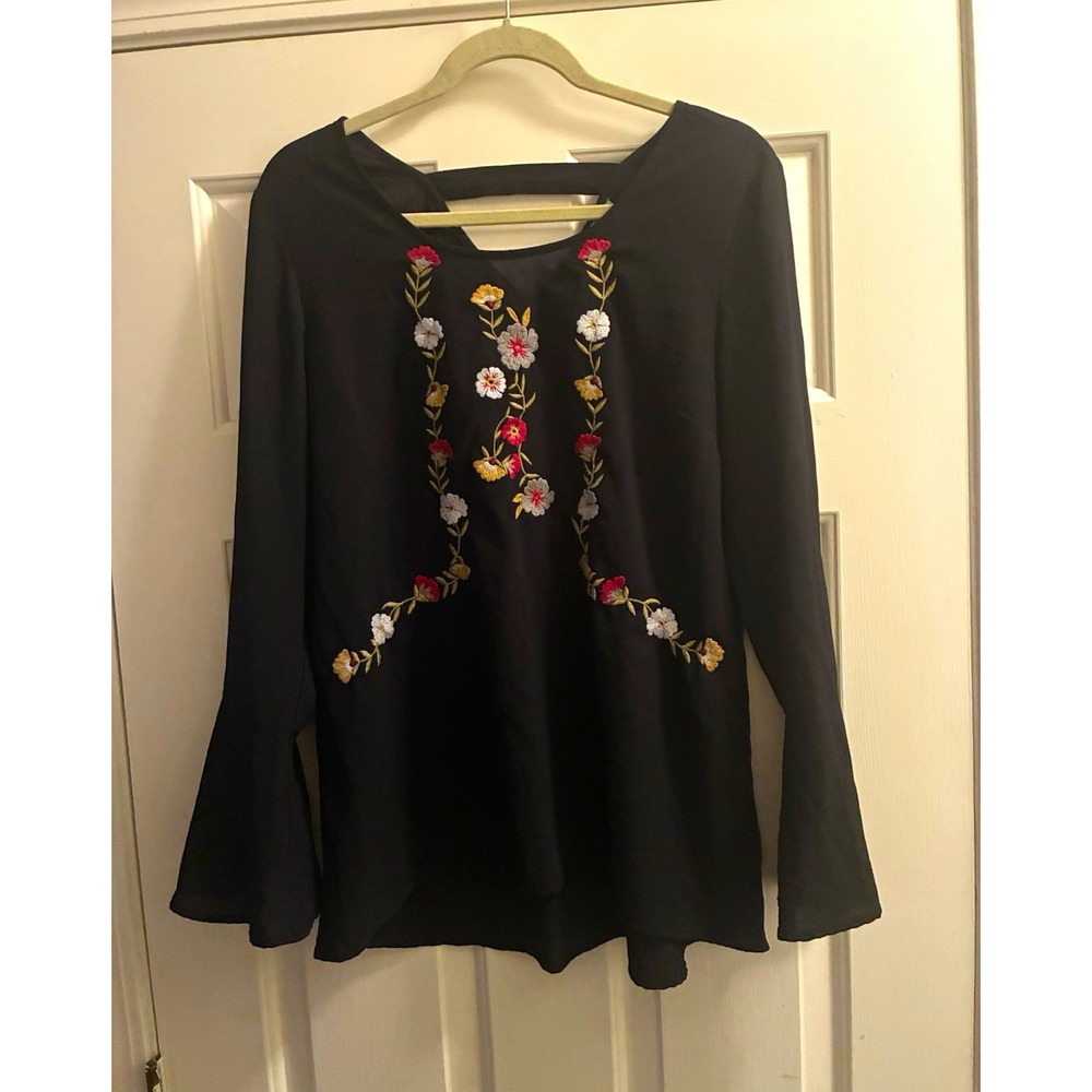 Ruff Hewn Grey Womens Black Floral Embroidered V-Neck Bell Sleeve Blouse M